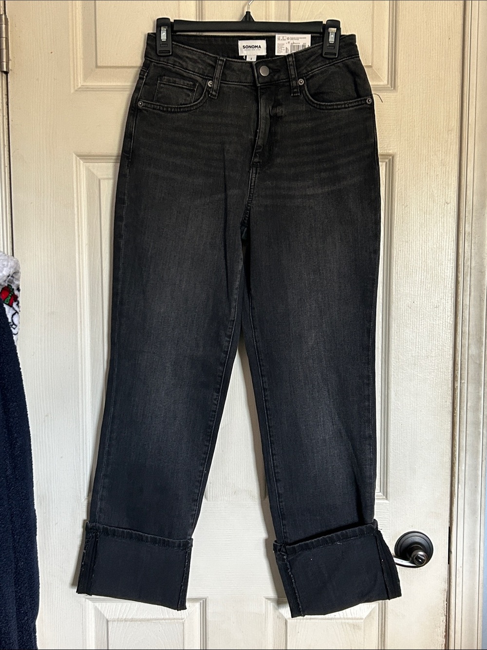 NWT Sonoma high rise straight some stretch black wash jean size 4